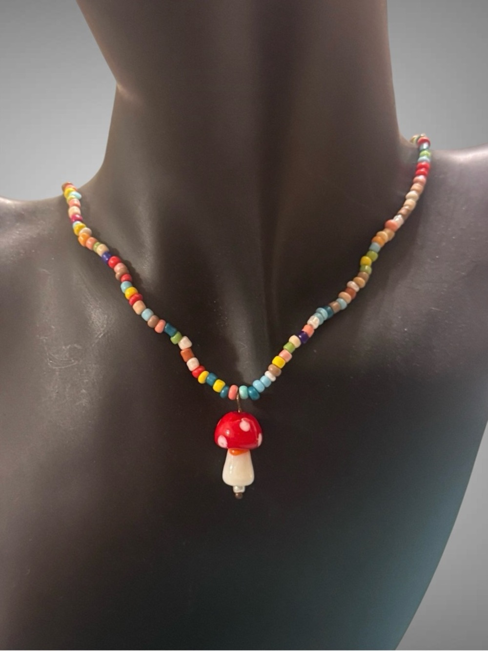 GLASS MUSHROOM PENDANT NECKLACE